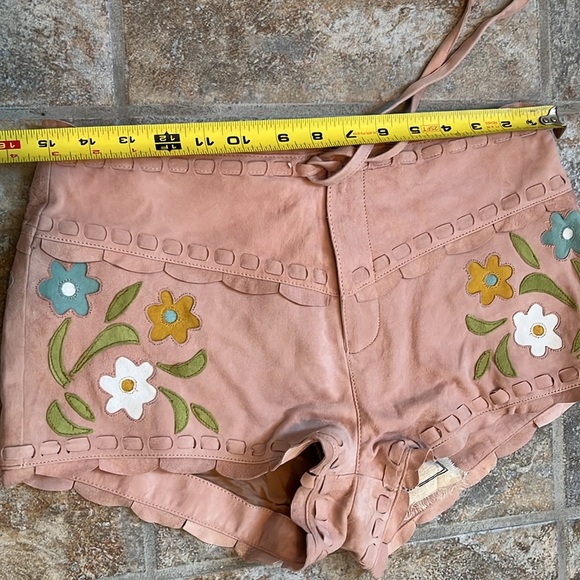 Free People Bali Honeybuzz Suede Shorts by Sorbet Size 4 NWT - Picture 7 of 15